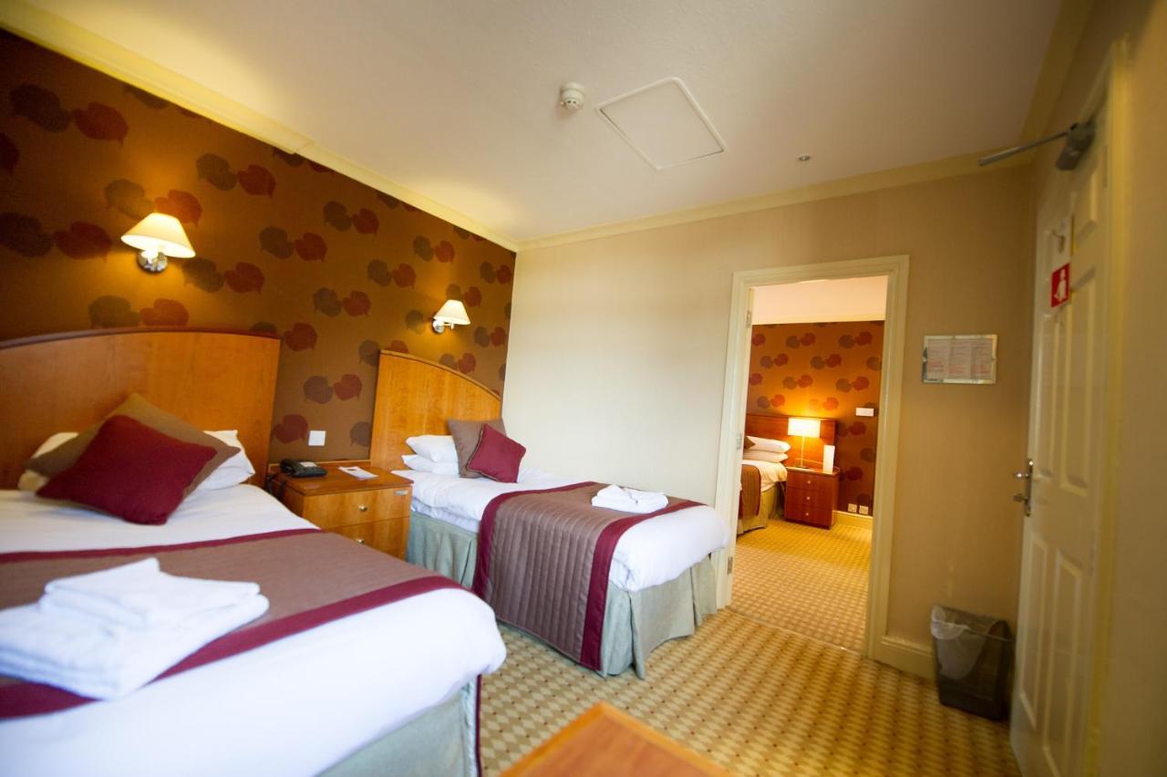 Crown & Mitre Hotel Carlisle  Bagian luar foto