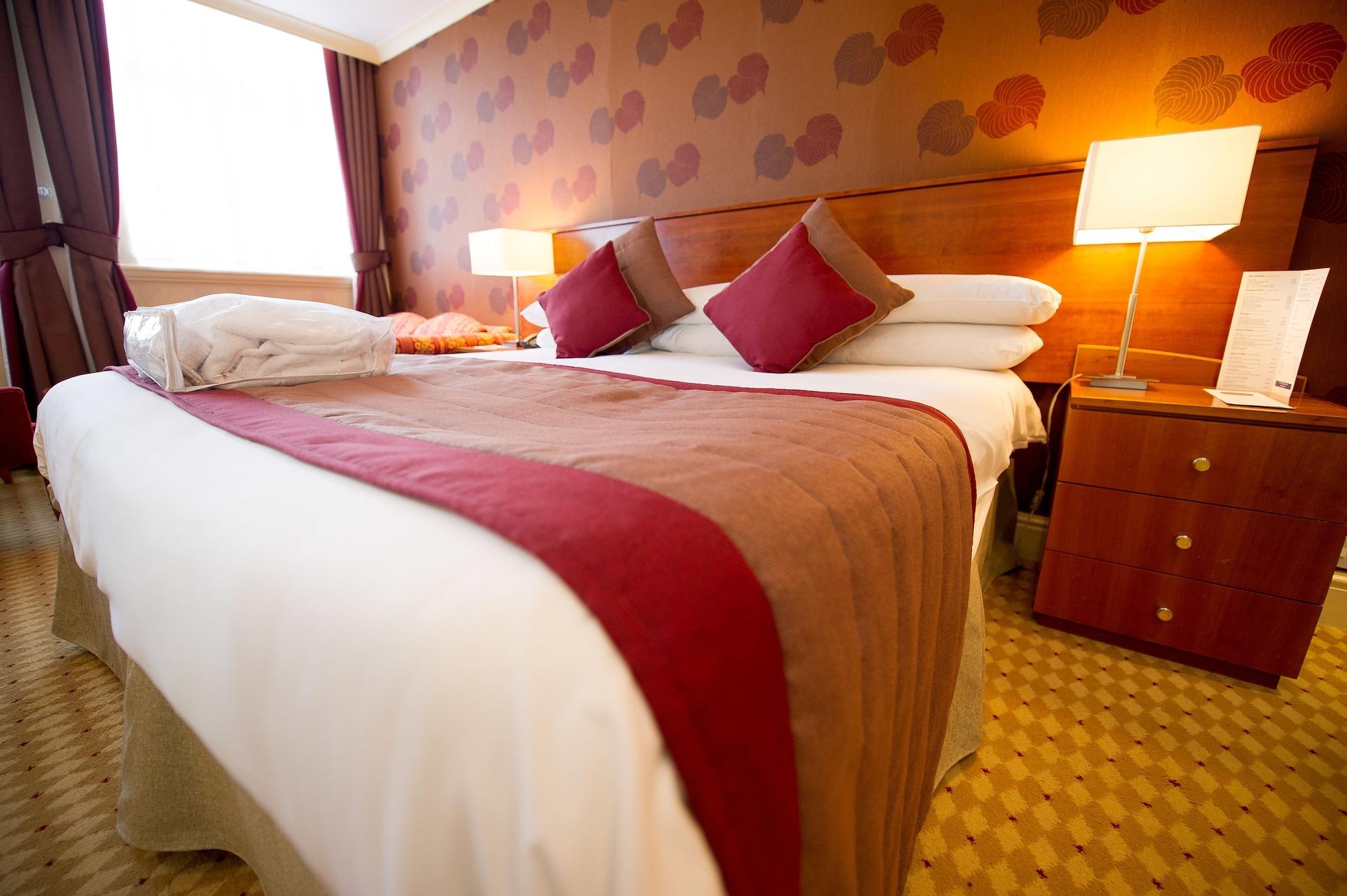 Crown & Mitre Hotel Carlisle  Bagian luar foto