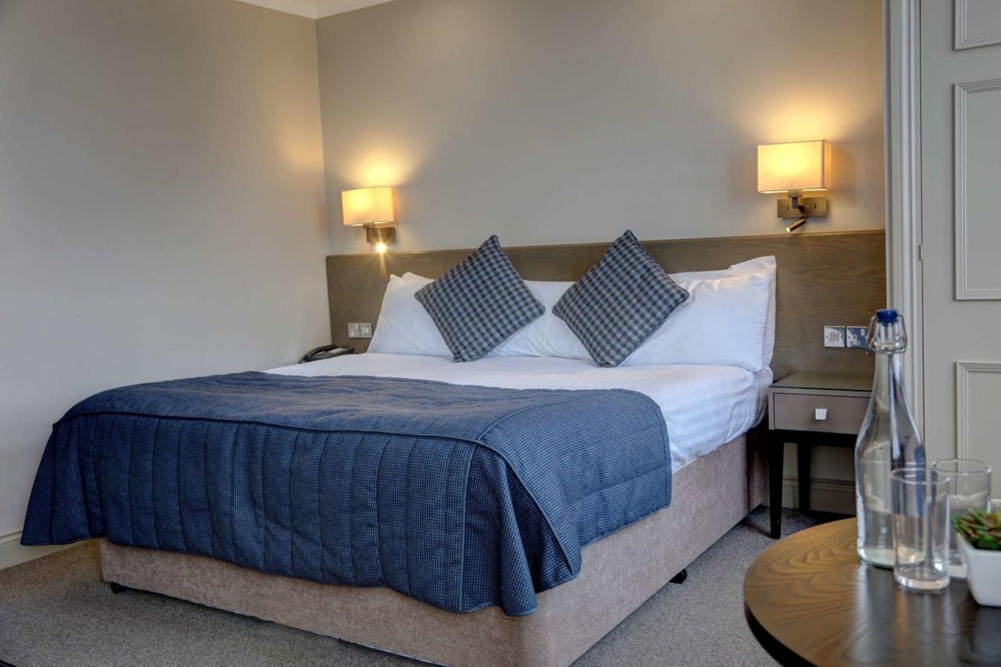 Crown & Mitre Hotel Carlisle  Bagian luar foto