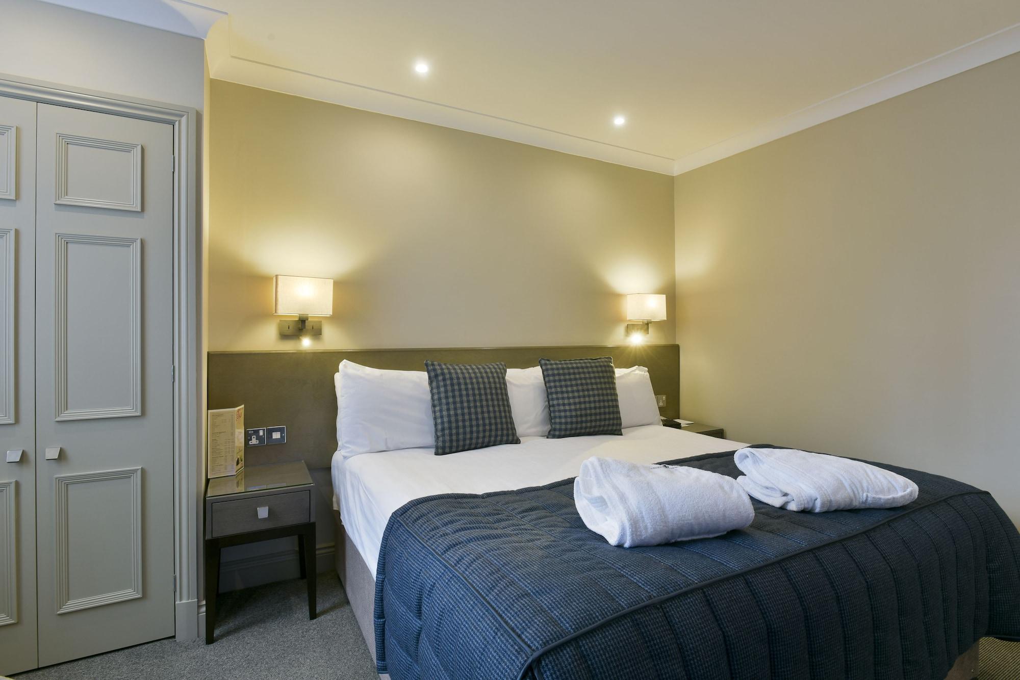 Crown & Mitre Hotel Carlisle  Bagian luar foto