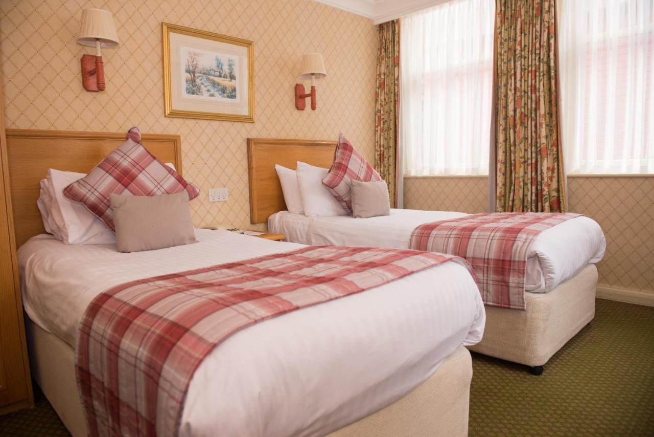 Crown & Mitre Hotel Carlisle  Bagian luar foto