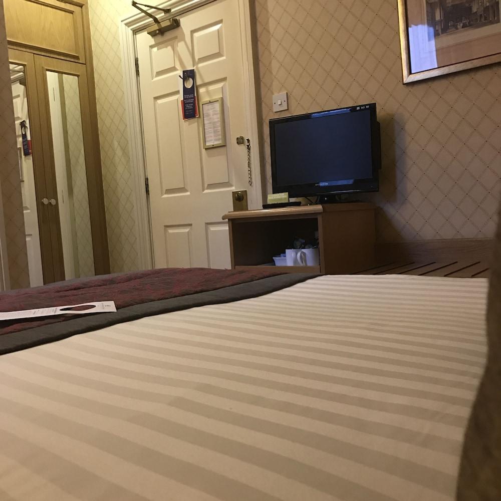 Crown & Mitre Hotel Carlisle  Bagian luar foto